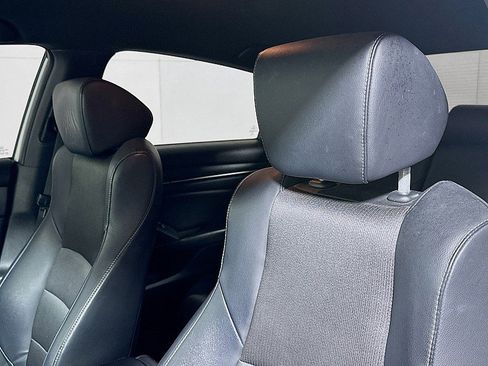 Used 2018 Honda Accord Sport image 19