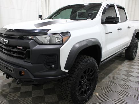 Used 2023 Chevrolet Colorado Trail Boss w/ Technology Package AWD/4WD image 27