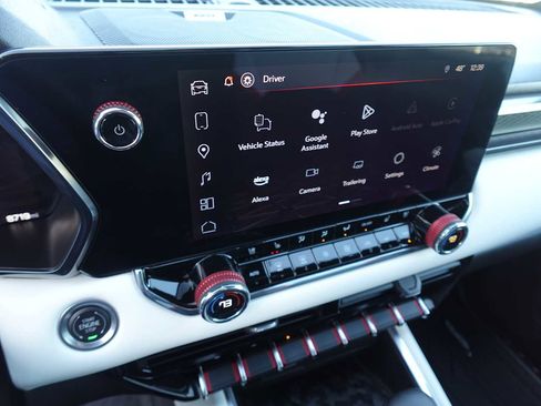 Used 2024 GMC Canyon AT4X AWD/4WD image 20