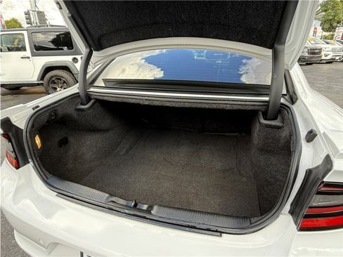 Used 2018 Dodge Charger R/T image 24