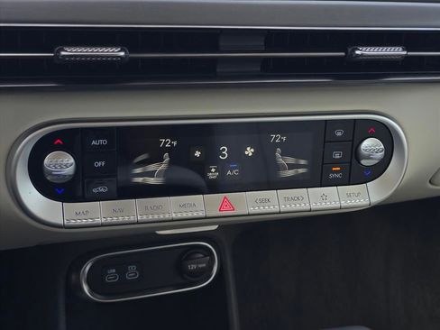 New 2026 Genesis GV60 Advance image 19