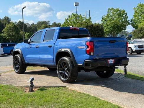 Used 2025 Chevrolet Colorado Trail Boss AWD/4WD image 5