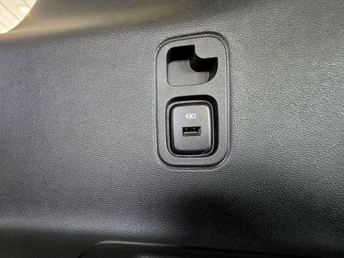 Used 2019 Chevrolet Traverse Premier w/ Redline Edition AWD/4WD image 61