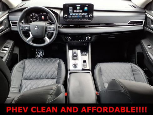 Used 2023 Mitsubishi Outlander SEL 40th Anniversary AWD/4WD image 12