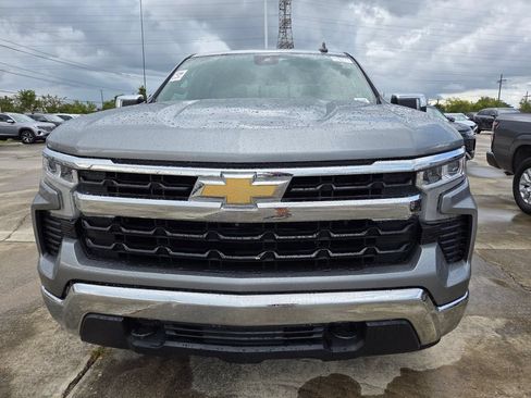 Used 2023 Chevrolet Silverado 1500 LT w/ Safety Package AWD/4WD image 2