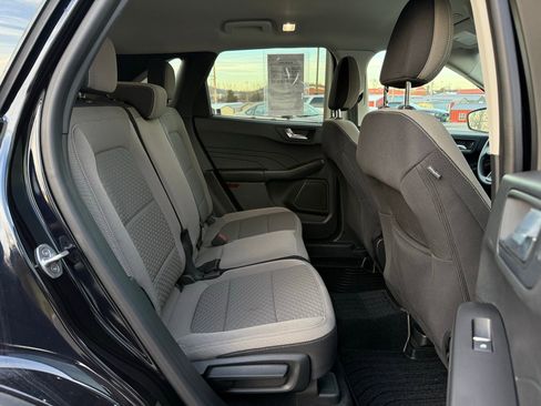 Used 2021 Ford Escape SE image 29