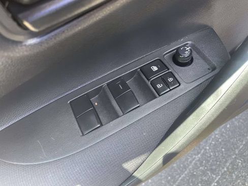 Used 2023 Toyota Corolla LE FWD image 12