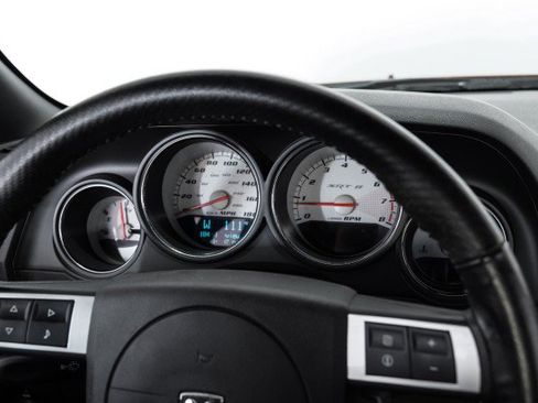 Used 2009 Dodge Challenger SRT8 w/ SRT Option Group II RWD image 18