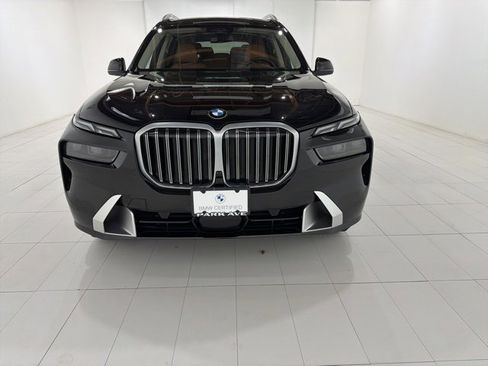 Certified 2023 BMW X7 xDrive40i w/ Executive Package image 8