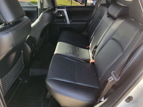 Used 2021 Toyota 4Runner Limited AWD/4WD image 13