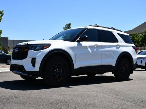 Used 2026 Ford Explorer Tremor w/ Tremor Convenience Package AWD/4WD image 3
