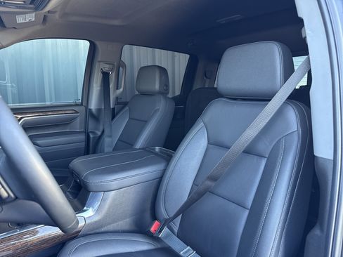 Used 2025 GMC Sierra 1500 Elevation w/ Elevation Premium Package image 17