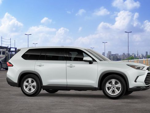 New 2026 Toyota Grand Highlander LE image 13