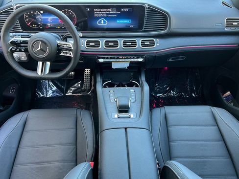 New 2026 Mercedes-Benz GLS 580 4MATIC image 16