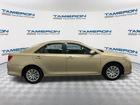 Used 2012 Toyota Camry LE FWD image 6