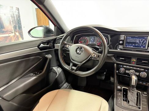 Used 2020 Volkswagen Jetta R-Line w/ R-Line Cold Weather Package image 11