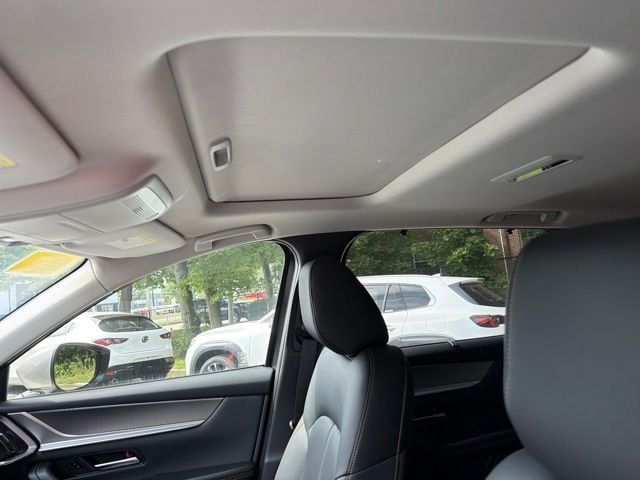 Used 2026 MAZDA CX-90 3.3 Turbo w/ Preferred Package AWD/4WD image 15