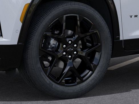 New 2026 Chevrolet Traverse RS w/ LPO, Floor Liner Package AWD/4WD image 9