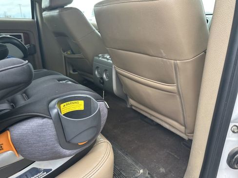 Used 2010 Ford F150 XLT image 39