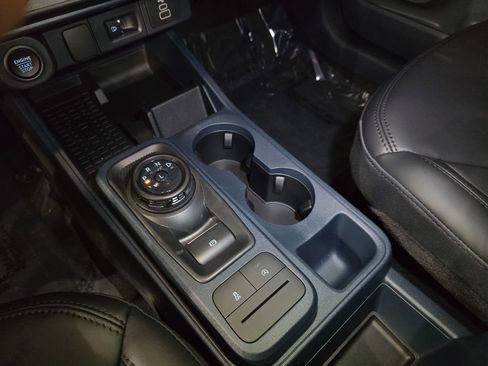 New 2025 Ford Maverick Lariat w/ Black Appearance Package image 31