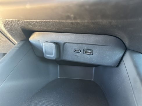 Used 2024 Chevrolet Trax RS w/ Driver Confidence Package image 25