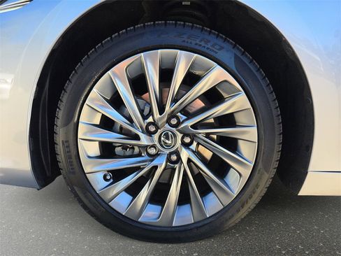 Used 2022 Lexus ES 300h Ultra Luxury image 37