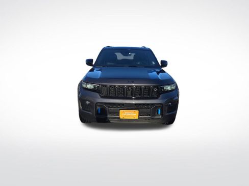 Used 2023 Jeep Grand Cherokee Trailhawk w/ Advanced Protech Group II image 9