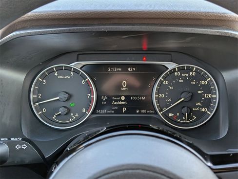 Used 2021 Nissan Rogue SV image 12