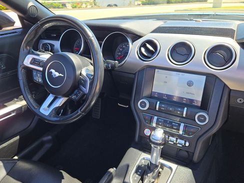 Used 2021 Ford Mustang Premium RWD image 7