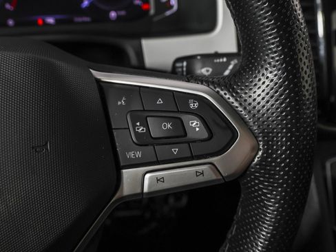 Used 2022 Volkswagen Atlas Cross Sport SEL Premium R-Line image 31