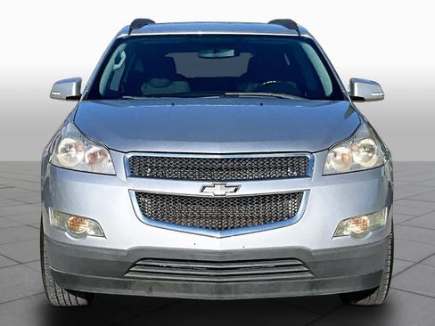 Used 2012 Chevrolet Traverse LT FWD image 3
