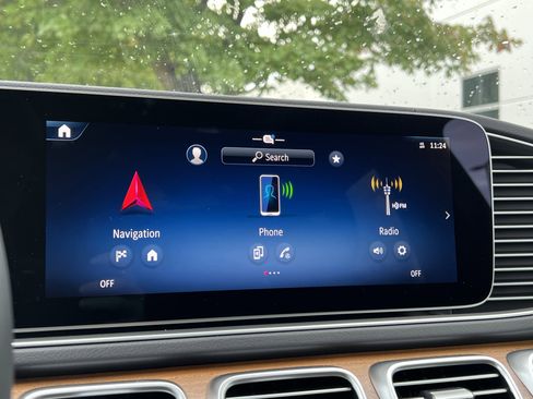 Used 2025 Mercedes-Benz GLE 450 450 4MATIC Coupe w/ Driver Assistance Package image 23