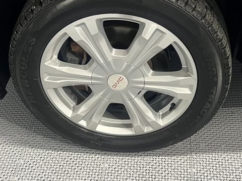 Used 2017 GMC Terrain SLE FWD image 9