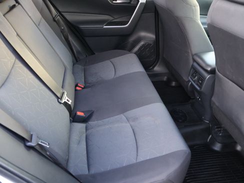 Used 2019 Toyota RAV4 XLE w/ Carpet Mat Package image 13