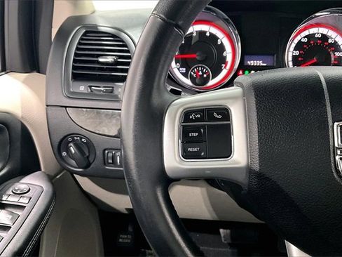 Used 2017 Dodge Grand Caravan SE w/ Power Window Group image 11