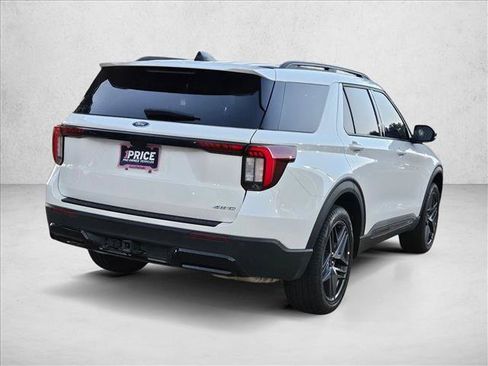 Used 2025 Ford Explorer ST-Line w/ Premium Package AWD/4WD image 5