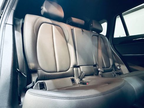 Used 2018 BMW X1 sDrive28i image 8