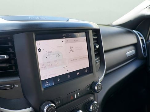 Used 2024 RAM 2500 Big Horn image 24