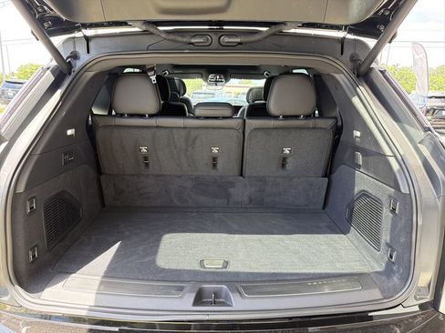 New 2026 Cadillac Escalade IQ Luxury 1 AWD/4WD image 10