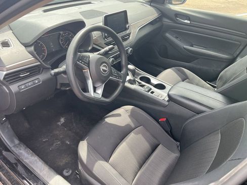 Used 2024 Nissan Altima 2.5 SV AWD/4WD image 11