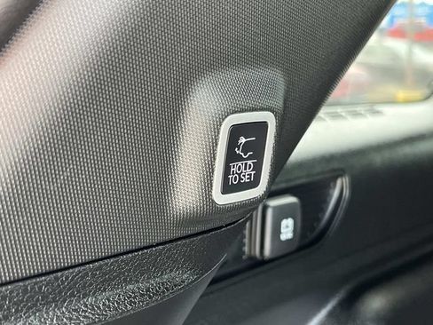 Used 2025 Jeep Grand Cherokee Laredo w/ Luxury Tech Group I RWD image 22