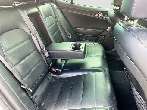 Used 2020 Kia Stinger GT2 image 28