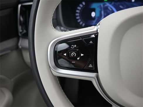 New 2026 Volvo XC90 T8 Ultra w/ Protection Package Premier image 25