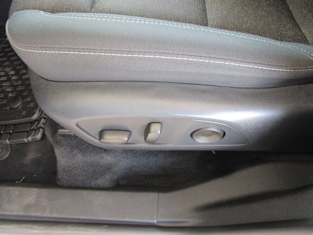 Used 2025 Chevrolet Traverse LT FWD image 20