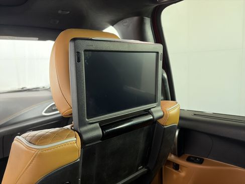 Used 2021 Chrysler Pacifica Pinnacle image 21