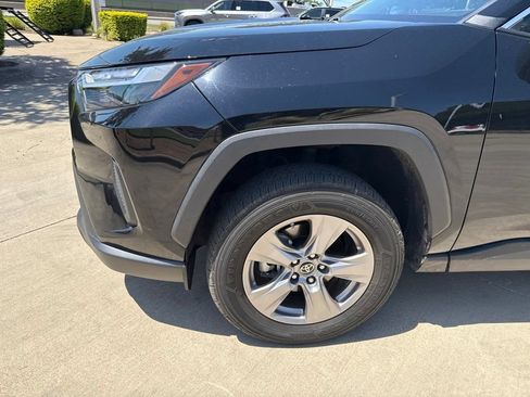 Used 2024 Toyota RAV4 LE AWD/4WD image 2