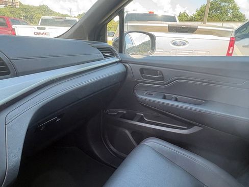 Used 2025 Honda Odyssey Sport-L image 16