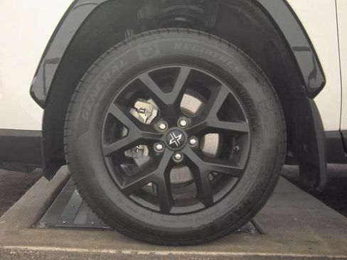 Used 2024 Toyota RAV4 XLE w/ Convenience Package FWD image 11