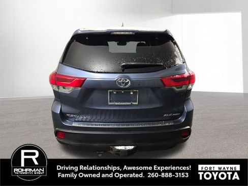 Used 2019 Toyota Highlander XLE image 8