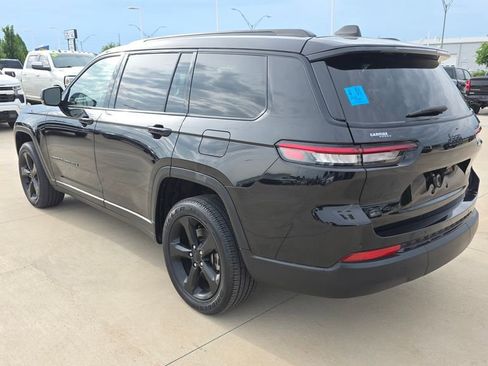 Used 2023 Jeep Grand Cherokee L Laredo AWD/4WD image 3